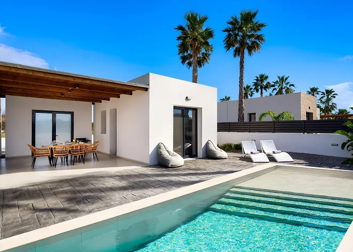 Salty Sun 6 Villa *